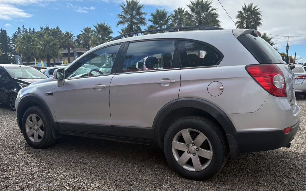Chevrolet Captiva — foto 4 de 14