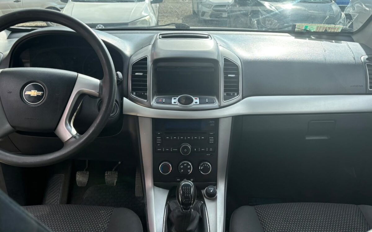 Chevrolet Captiva — foto 10 de 14