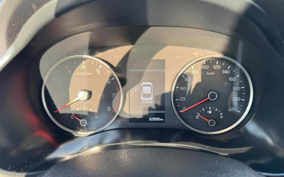 KIA Rio4 — foto 18 de 18