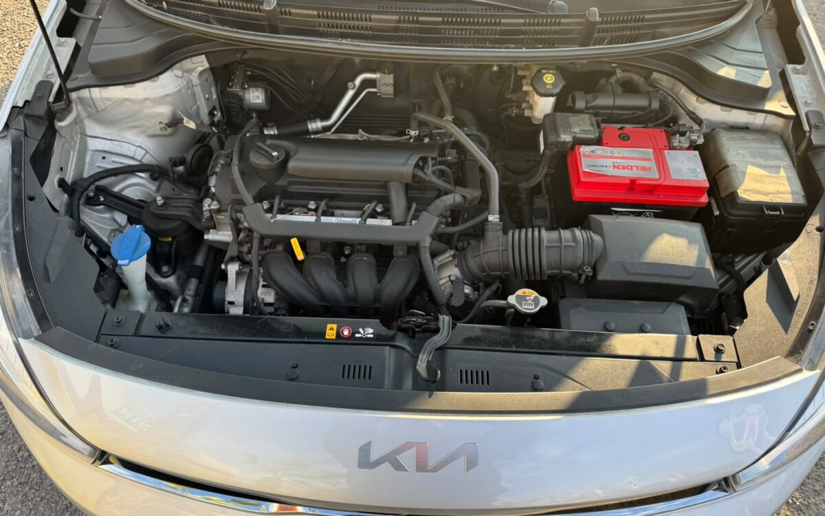 KIA Rio4 — foto 8 de 18