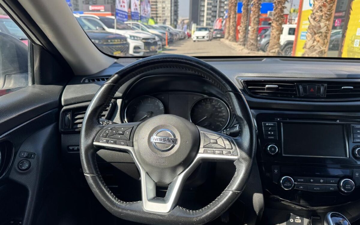 Nissan X-Trail — foto 10 de 18