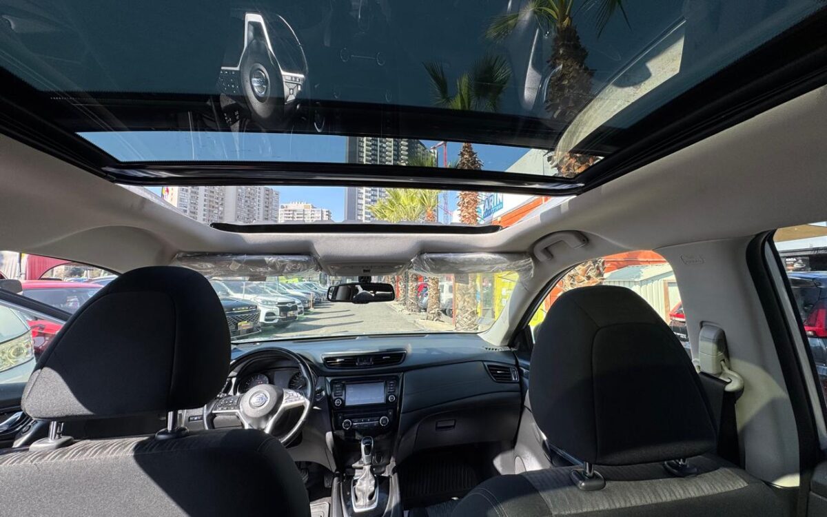 Nissan X-Trail — foto 13 de 18