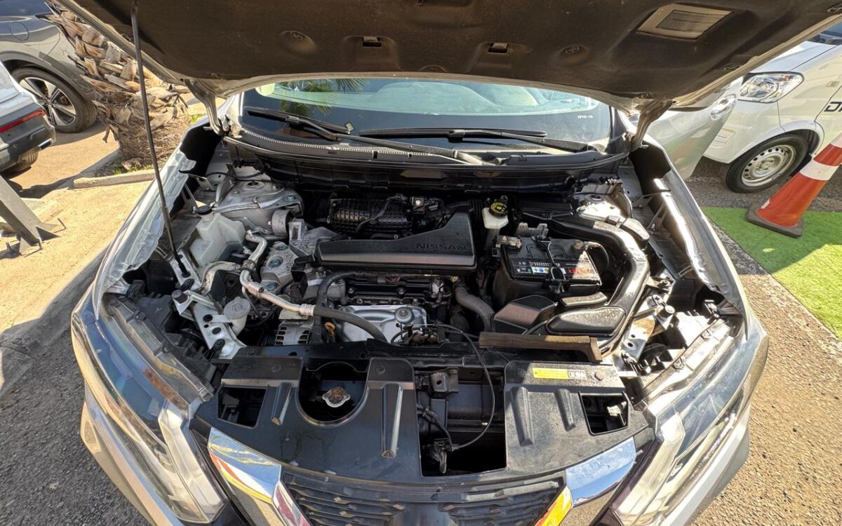 Nissan X-Trail — foto 8 de 18