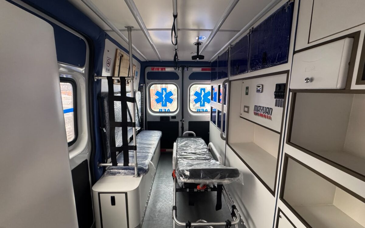Fiat Ducato Ambulancia — foto 10 de 16