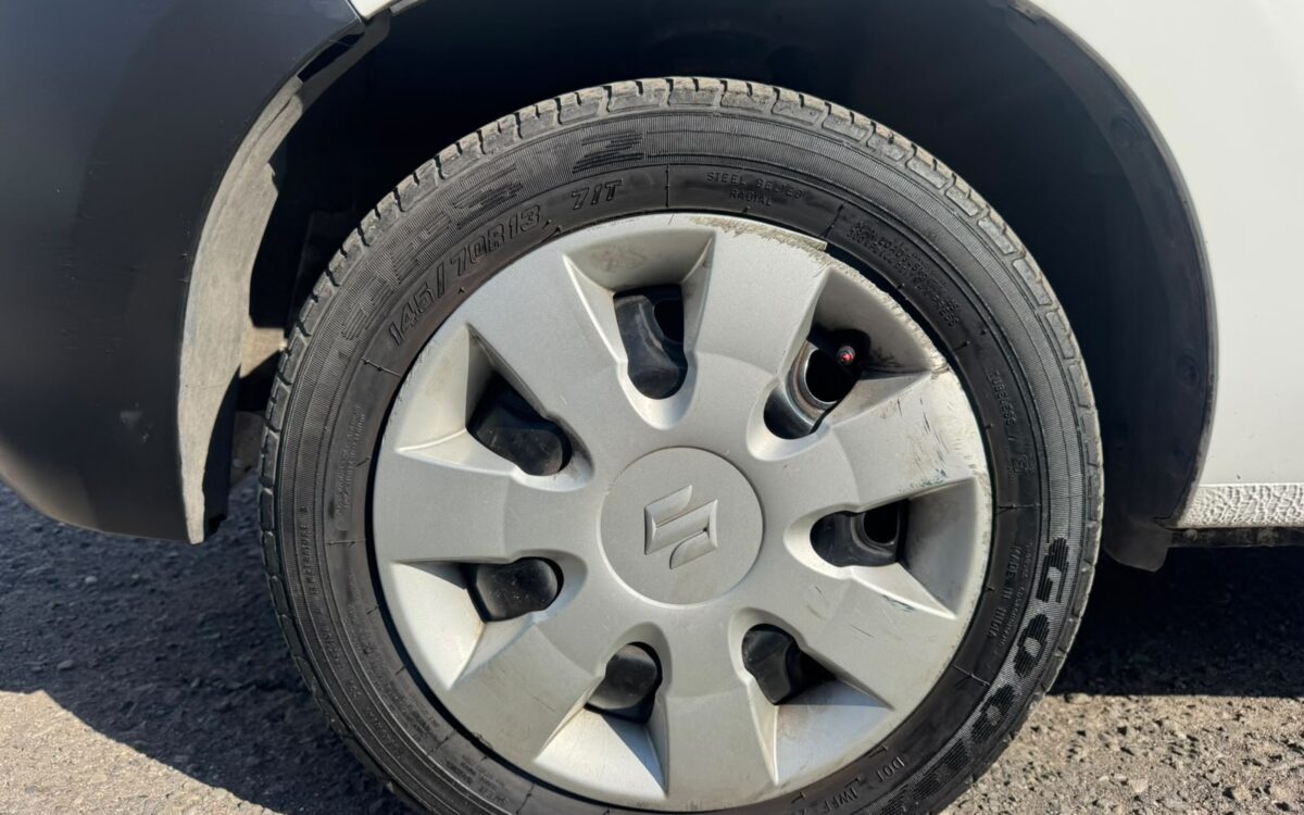 Suzuki Alto Gl800 — foto 17 de 18