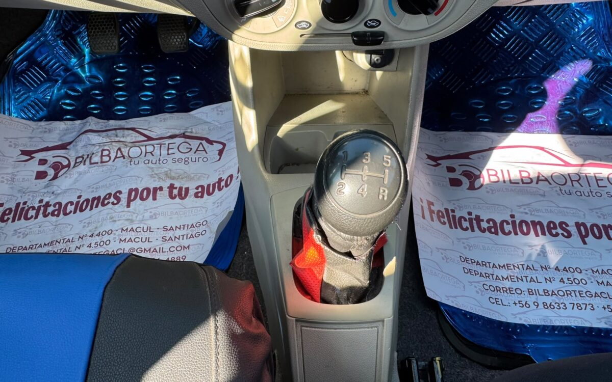 Suzuki Alto Gl800 — foto 12 de 18