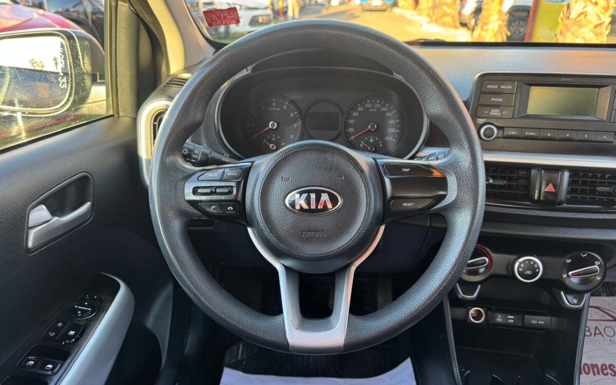 KIA Morning — foto 11 de 16